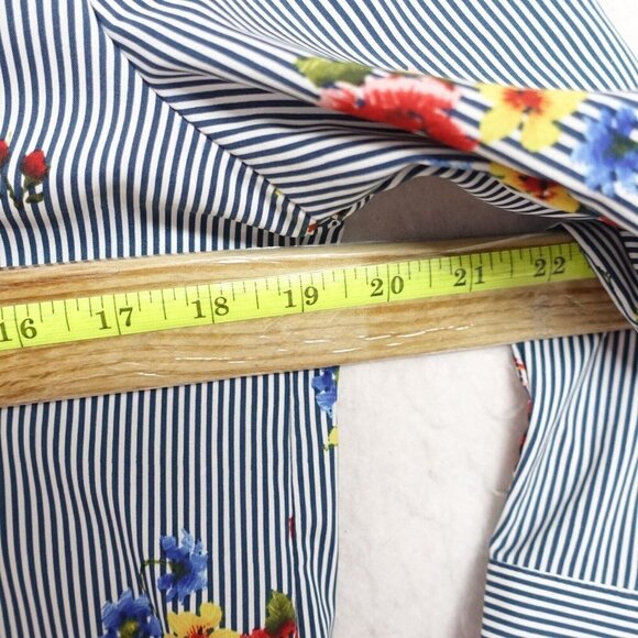 S.R. By Sweet Rain Blouse Top Women's Small Blue/Red Floral long sleeve - Picture 2 of 10